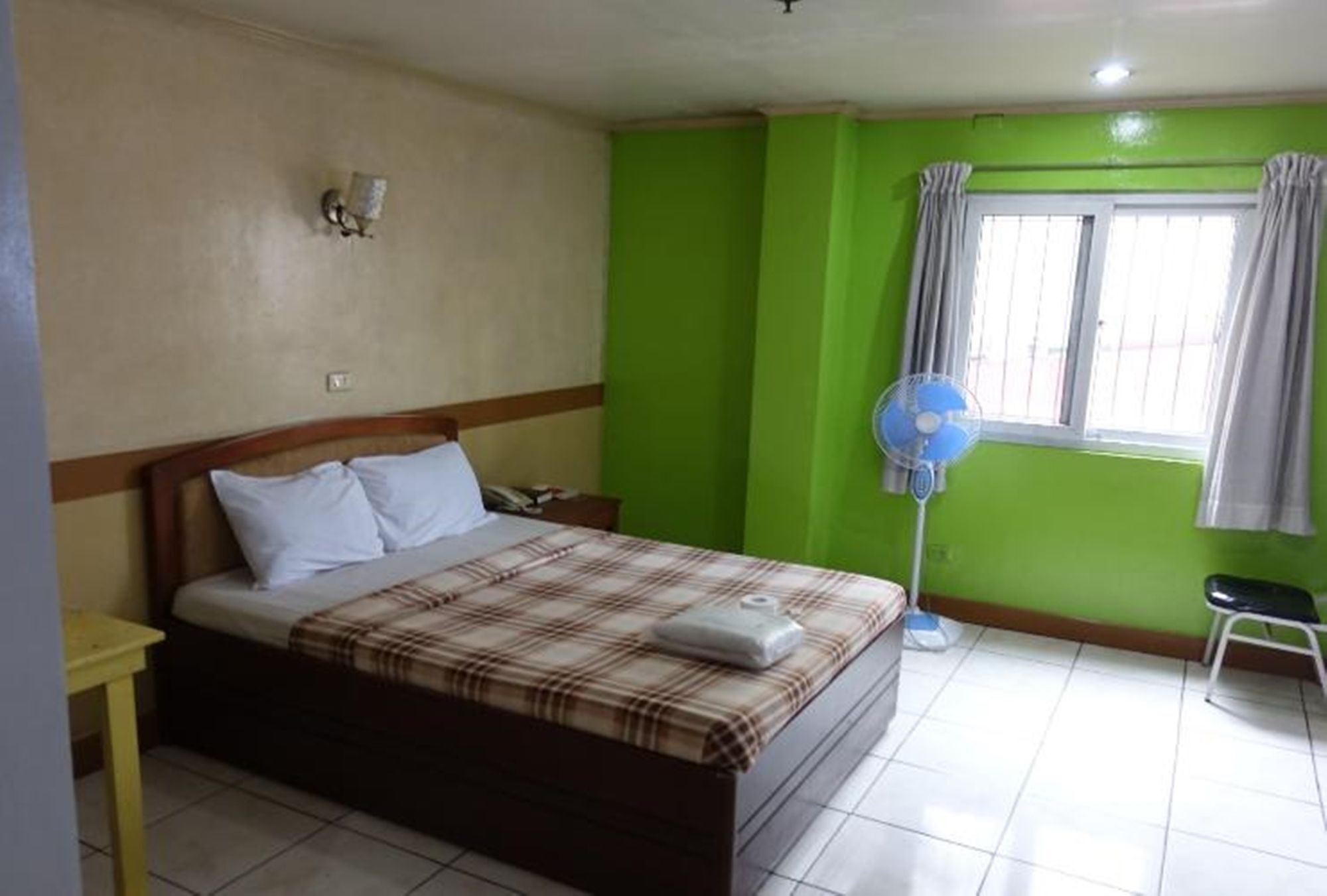 La Brea Inn Baguio City Екстериор снимка
